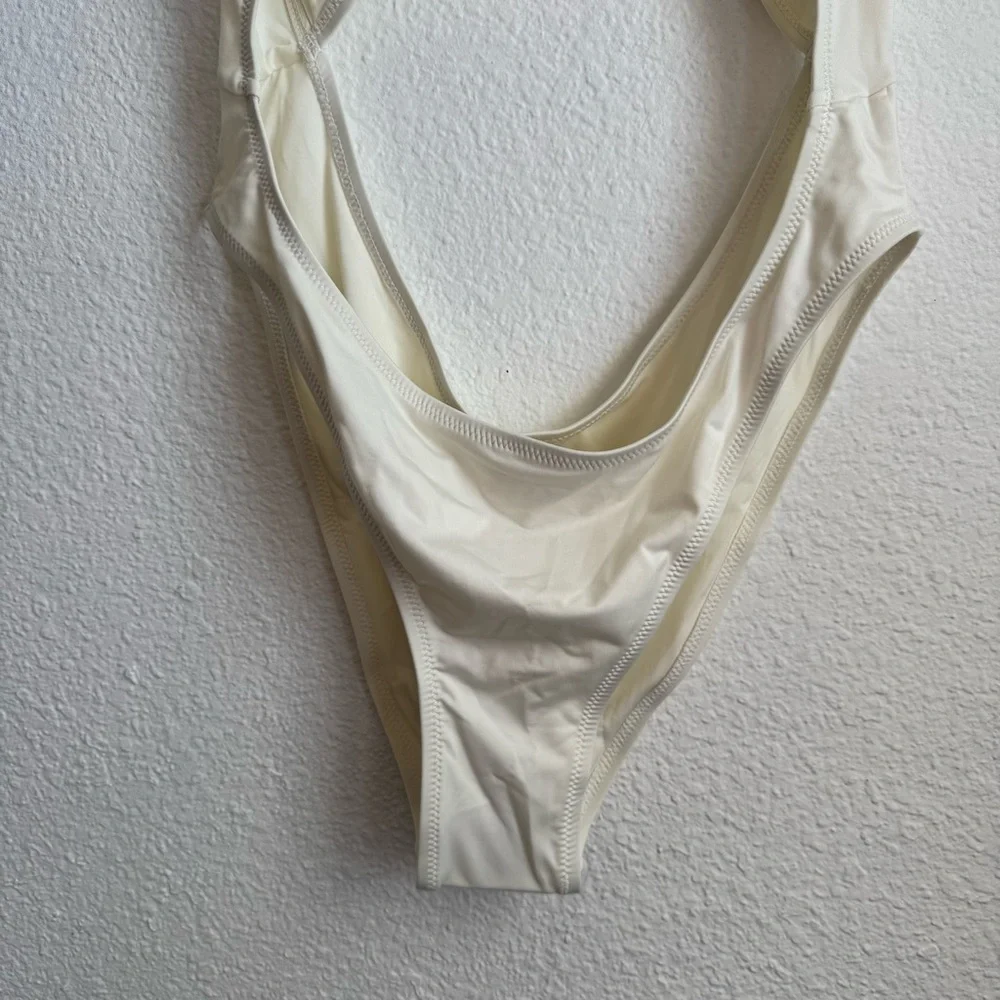 Skims Monokini Cut-Out One Piece Swimsuit – Marble White (Size L) NWT - Picture 3 of 6